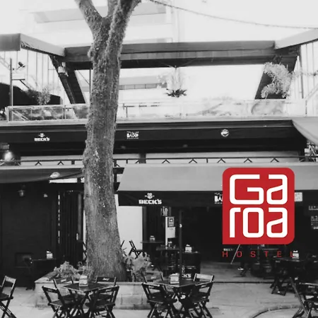 Garoa Hostel Party Bar-3
